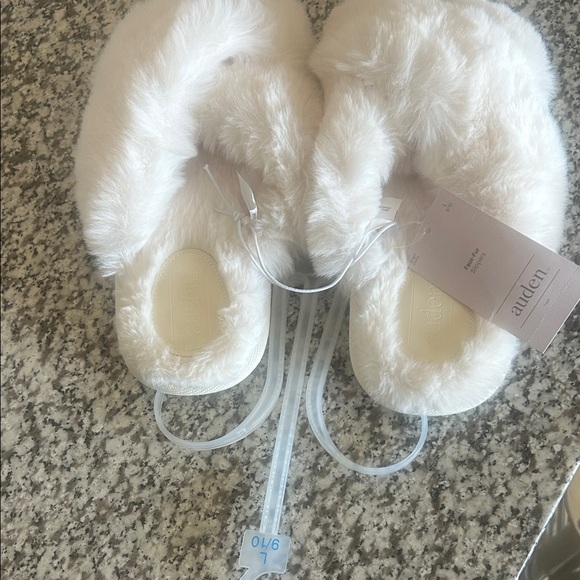 Auden Plush Cream Slippers - Picture 1 of 3